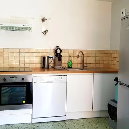 Casa vacanze Maison De Village Avec Terrasse Ombragee *