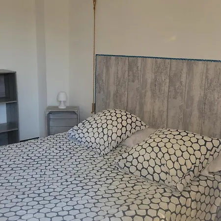Casa vacanze Maison De Village Avec Terrasse Ombragee